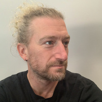 Daniel Davis