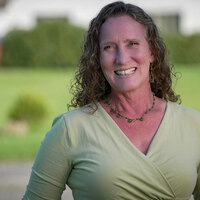 Linda Mench, MS, CNS