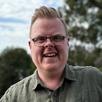 Aaron Garth
