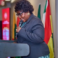 Gifty Naa-Aku Oku Dr (hc)