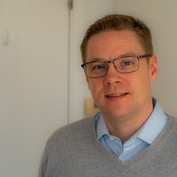 Simon Elliott