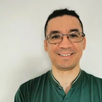 José Lecaros