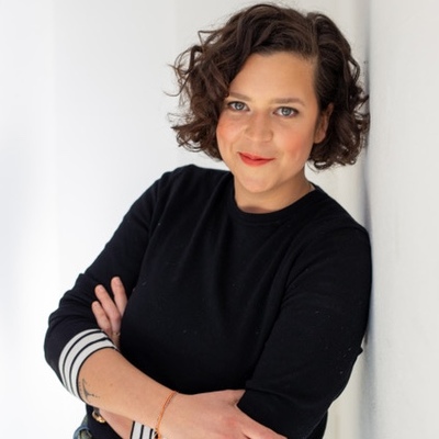 Sarah Ben Bernou, Innovation Consultant & Facilitator | Master-Studentin der Zukunftsforschung @Freie Universität Berlin | Dozentin für Entrepreneurship @Hochschule für Wirtschaft und Recht Berlin