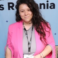 Gabriela R
