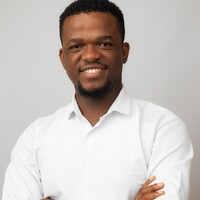 Arinze Onye