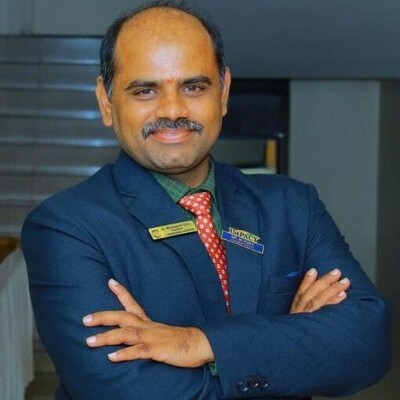 Dr Vijay Manneganti