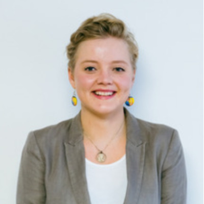 Serine Enstad, Student