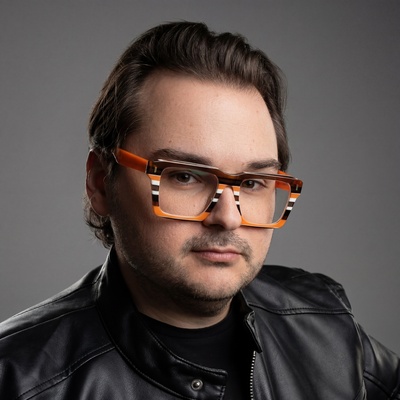 Daniel Davis
