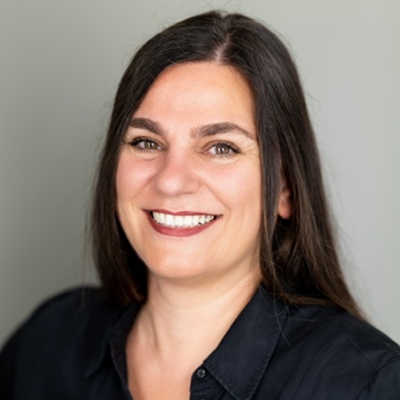Dr. Deniz Tuna