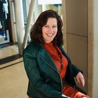 Ria Farrell Schalnat