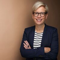Antje Kurz-Moeller