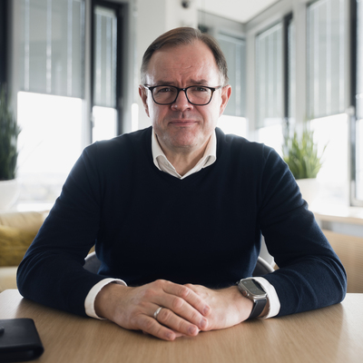 Dr. Volker Glaeser