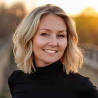 Stephanie McColly