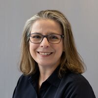 Lynne Barton