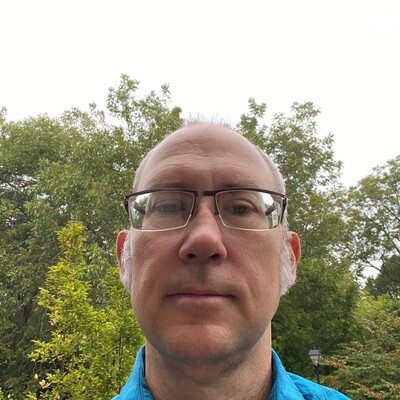 Photo of Aaron McClennen