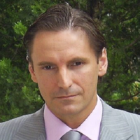 César Calvo