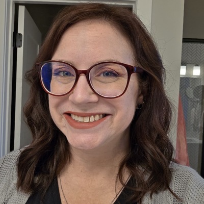 Lindsay Shelton's Profile Picture