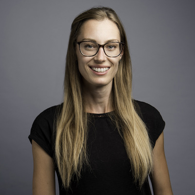 Marie Troike, Wissenschaftliche Mitarbeiterin