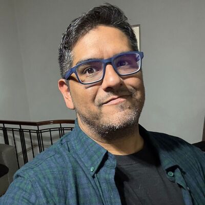 Néstor Molina